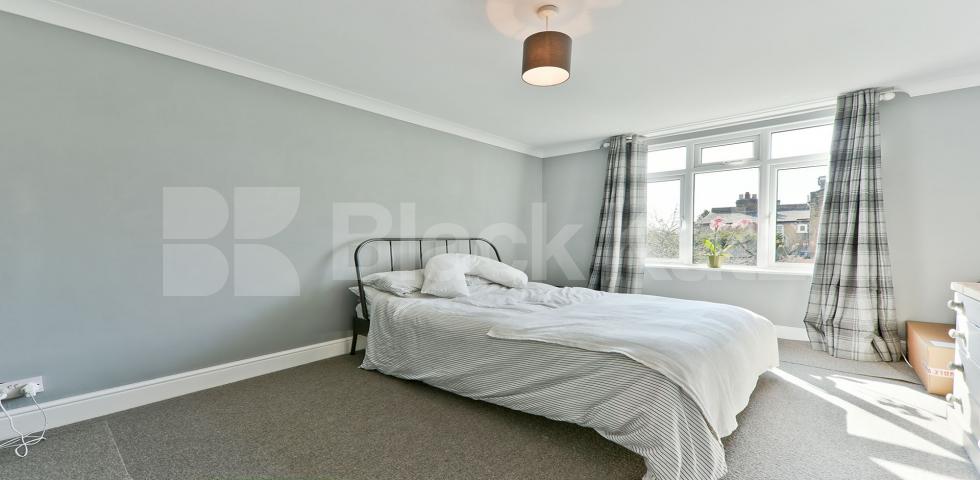 			UNDER OFFER, 2 Bedroom, 1 bath, 1 reception Ground Floor Flat			 Stanstead Road, Forrest Hill